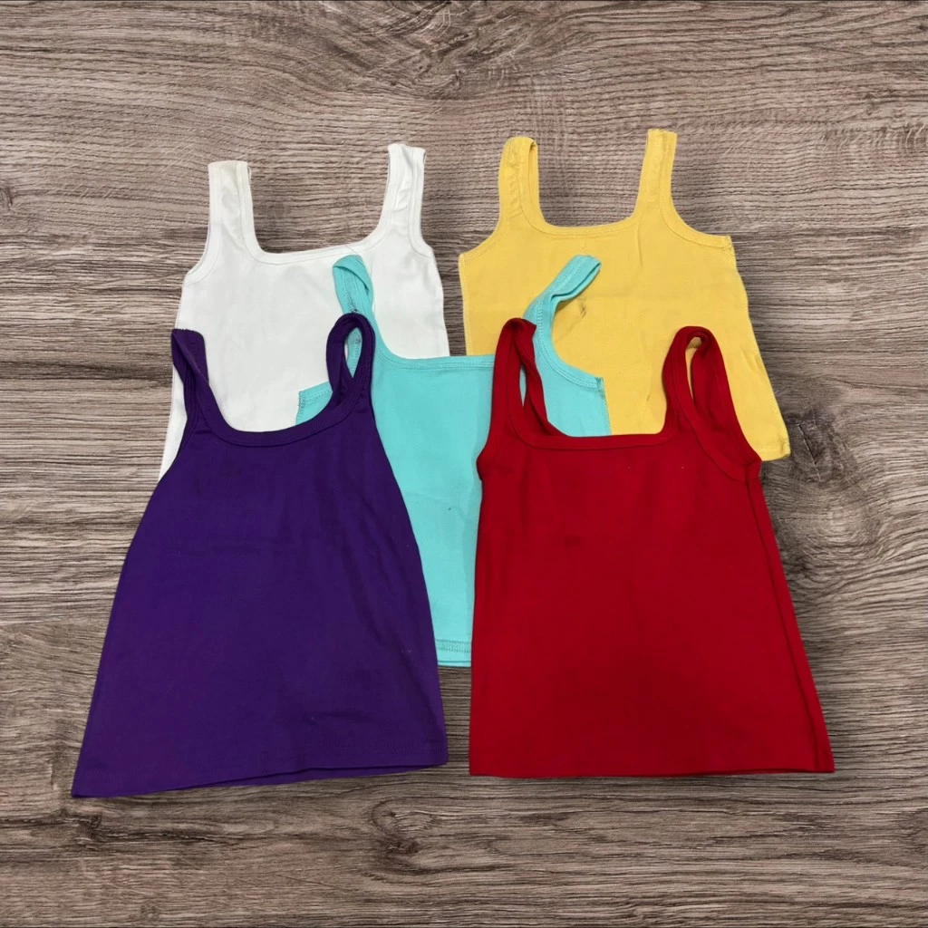 สินค้ามีตำหนิ มือ1 มีรอยเปื้อนเล็กน้อยสำหรับคนที่รับได้ เสื้อกล้ามคอยู เอวลอย (ผ้าคอตตอน)