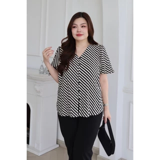 ตัวกว้างพลัสไซส์ เสื้อคอวีแขนระบาย (ลายริ้วดำ) สาวอวบ ผ้า Cotton ผสม Poly เสื้อคอวี เสื้อแขนระบาย พลัสไซส์ S490-0106