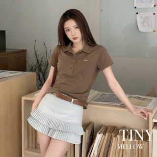 MIA TOP - เสื้อโปโล คอปกแขนสั้น ผ้าสลาฟพรีเมียม ผ้ายืดหยุ่นใส่สบาย ติดอะไหล่ป้ายเหล็กโลโก้ - ( มี-อา )