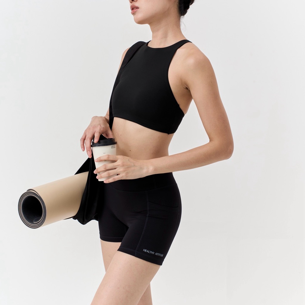 Healthyattitude.bkk - Elevate Pocket Shorts กางเกงขาสั้นเอวสูง มีกระเป๋าข้าง