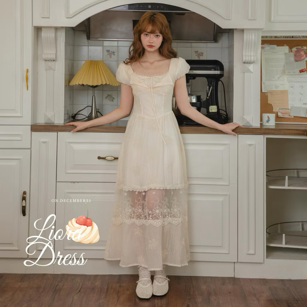 on.december25 เดรส Liora dress สีครีมอ่อน ivory