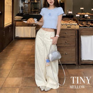 Little Love - เสื้อยืดแขนสั้น ขอบหยักดีเทลปักโลโก้ ผ้ายืดหยุ่นใส่สบาย - ( เบบี้ เลิฟ)