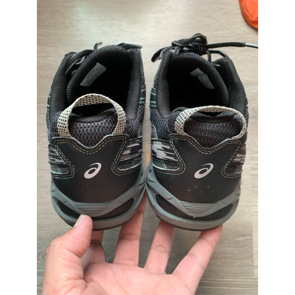 รองเท้ามือผู้ชายมือสอง แบรนด์ดัง Gel-Venture 5 Men’s Shoes Size 11.5US/ 46EU/ 29CM.