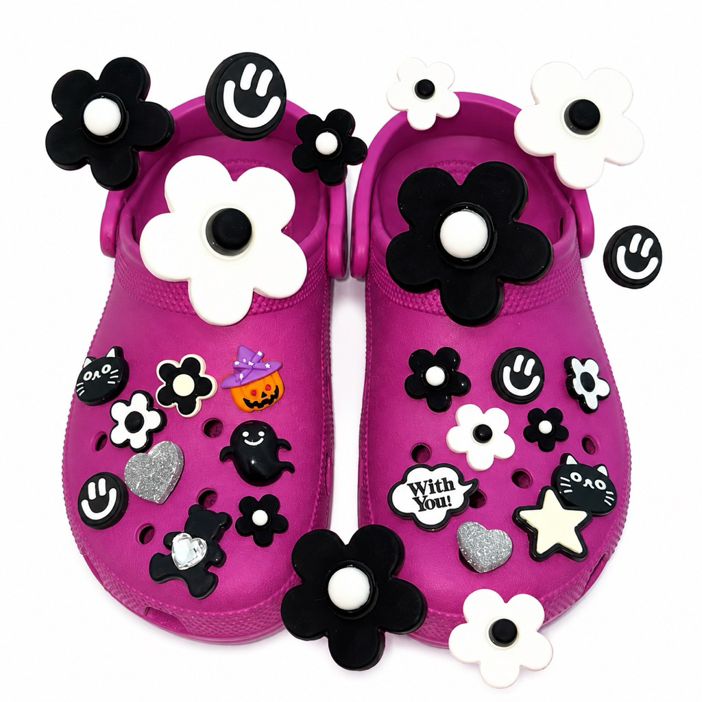 Piing me Shoe Charms | หมุดติดรองเท้าโทนสีดำ 2026080241