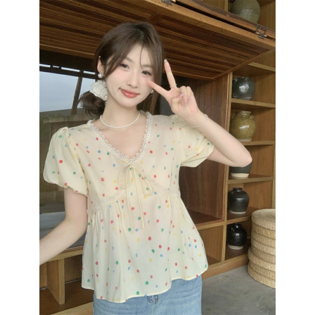 LUNA~เวอร์ชั่นเกาหลี คอวี ลายพิมพ์ ลูกไม้ เสื้อแขนสั้น เสื้อเชิ้ต รุ่นใหม่ สไตล์หวาน