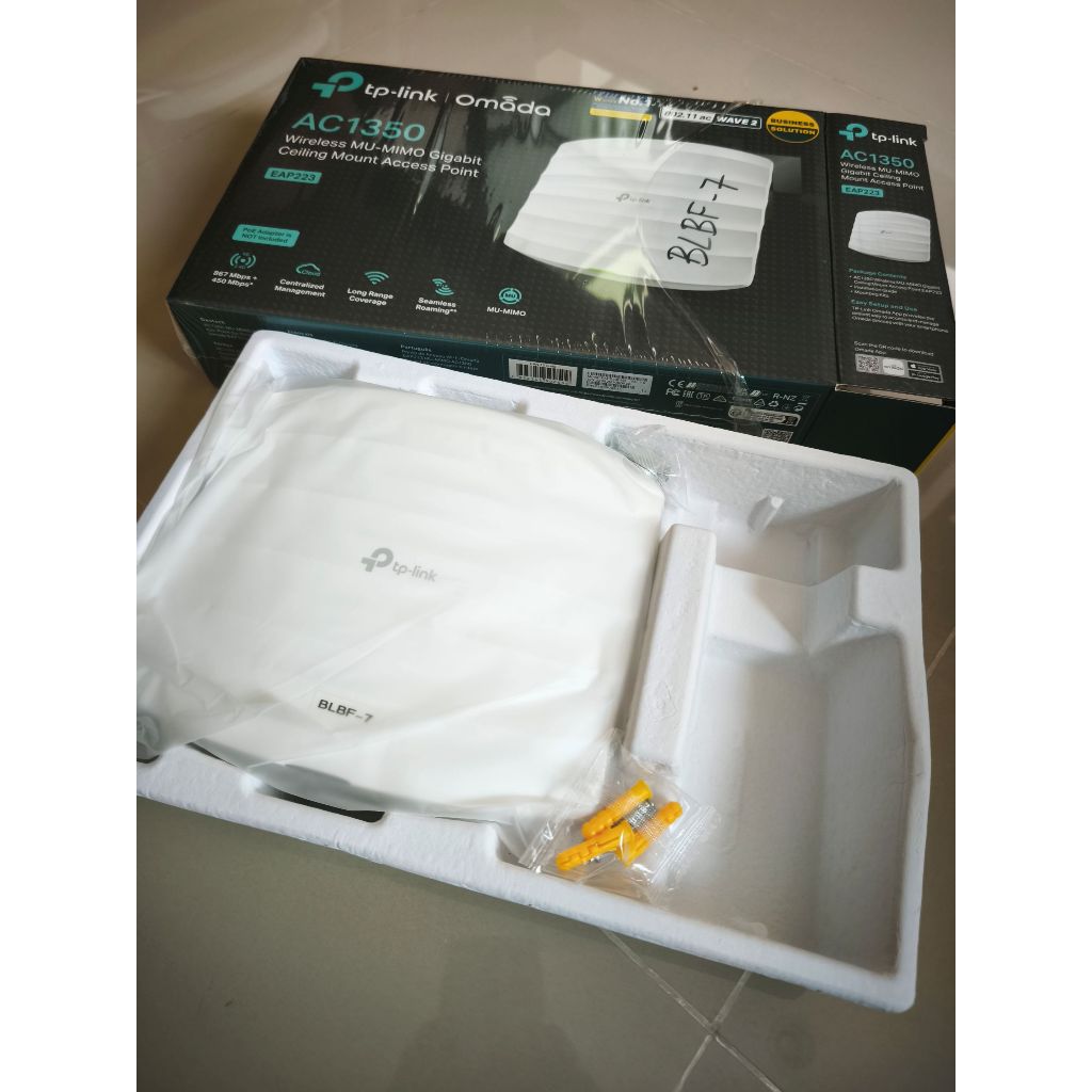 EAP223 Wireless Access Point TP-Link AC1300 แถม POE Adapter