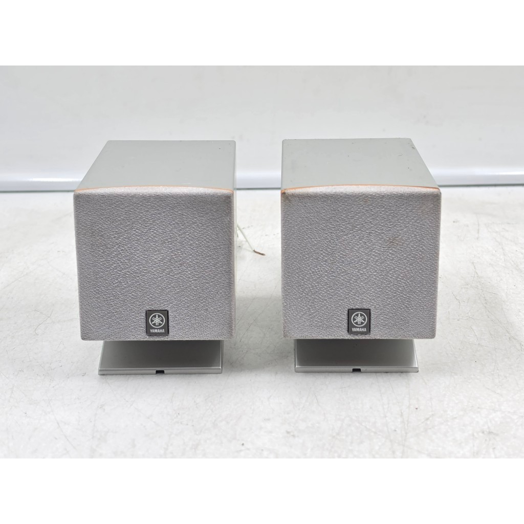 BL175 ลำโพงญี่ปุ่นมือสอง 1 คู่ (I) YAMAHA TSS-15 6W 4 โอห์ม Woofer 2 นิ้ว Size ตู้ 7x11x9CM ฝาหน้าเป