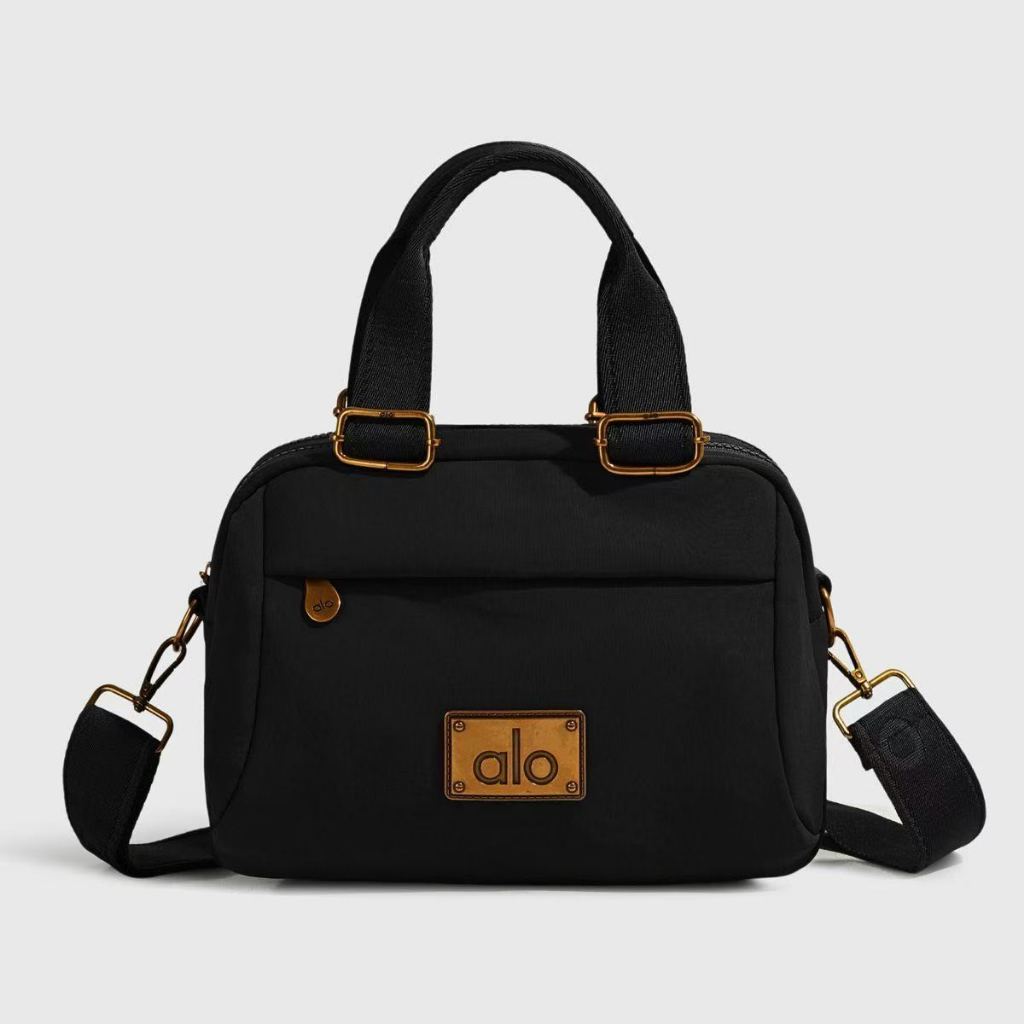 Alo Yoga single shoulder bag, crossbody bag, handbag