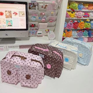 carryme-vivii bag⭐️พร้อมส่ง กระเป๋าสะพายข้างใส่ไอแพด 11 นิ้ว ผ้าลายดาว ไม่มีใย กระดุมหน้าตกแต่ง2ช่อง