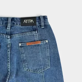 Atipashop - Nolan Jeans (#A060) กางเกงยีนส์ ขายาว กระบอกกลางตรง ดีเทลป้ายหนัง