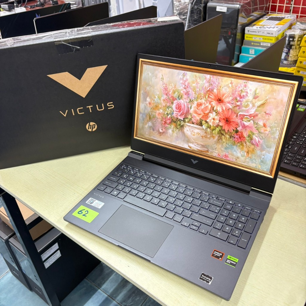HP  VICTUS  15 - FB2105AX  ประกันศูนย์ Onsite 12/08/2027  สภาพเครื่องภายนอก  85%  ประสิทธิภาพการทำงา