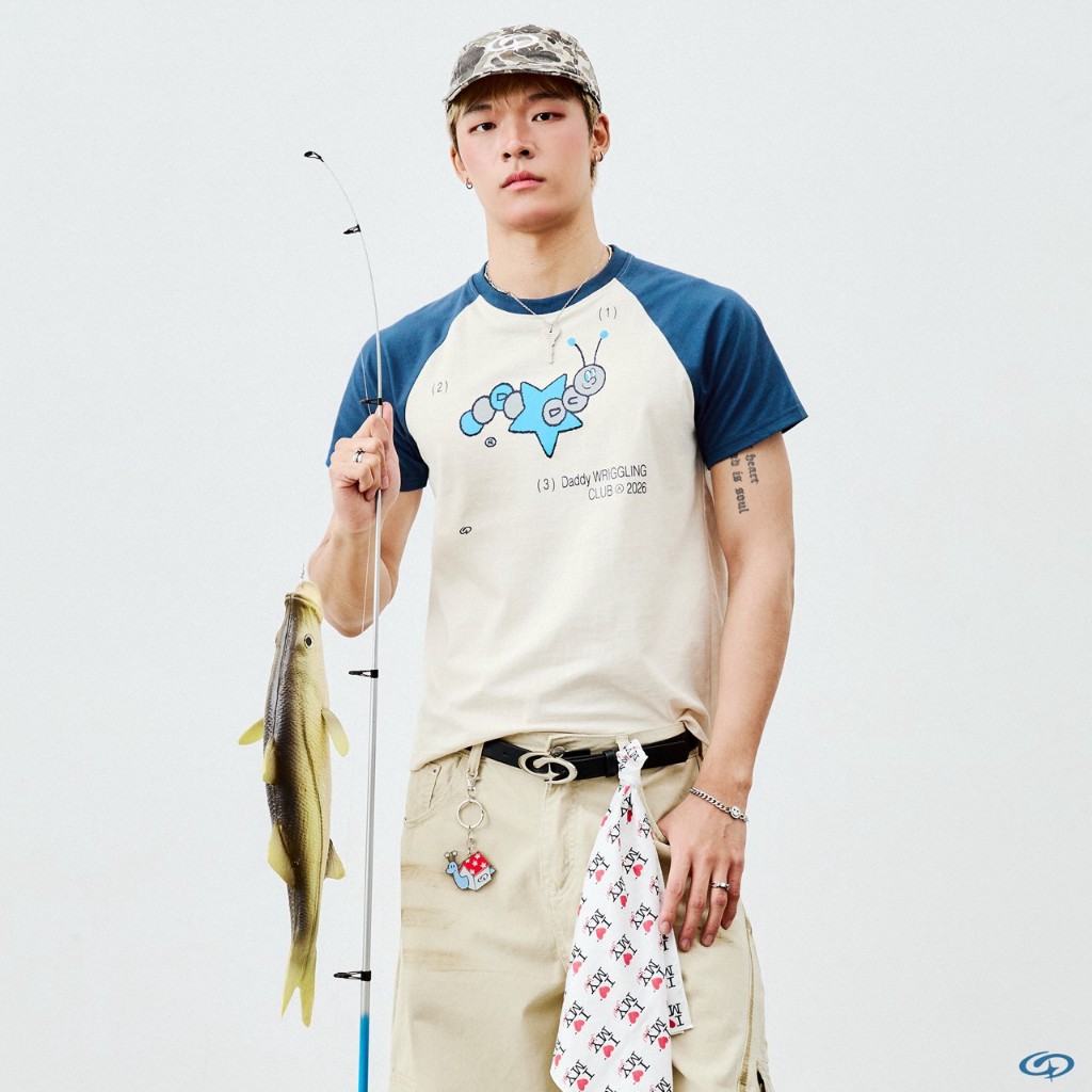 DADDYCLUB ( NTN ) | Wiggling Worm T-shirt เสื้อยืด สุดเท่
