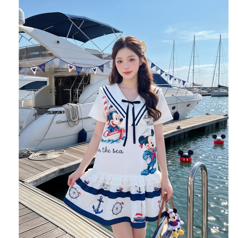(มีถึง3XL) สีขาว On the Sea Dress เดรสทรงปล่อยผ้าเปเป้พิมพ์ลาย ปกกะลาสี กระโปรงแต่งระบาย ซิปหลัง มีซับใน