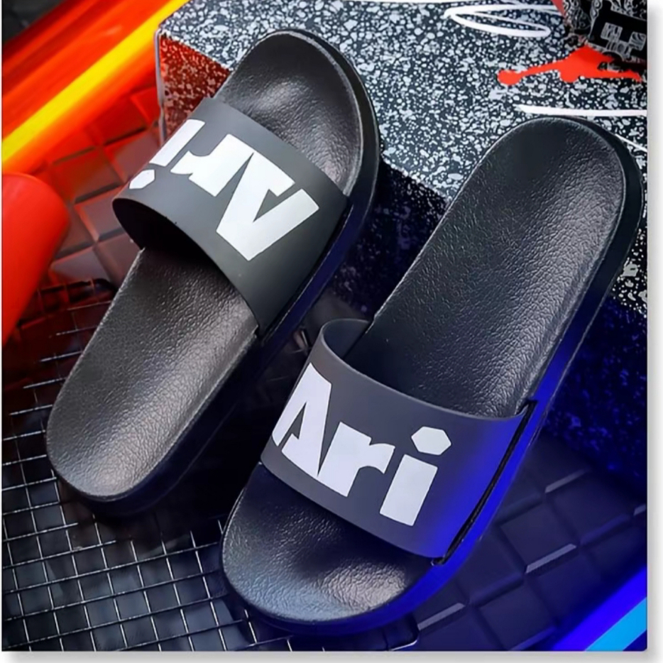 ARI SLIDE SANDALS | รองเท้าแตะ Ari ของแท้ | ไม่สกรีนเท่านั้น
