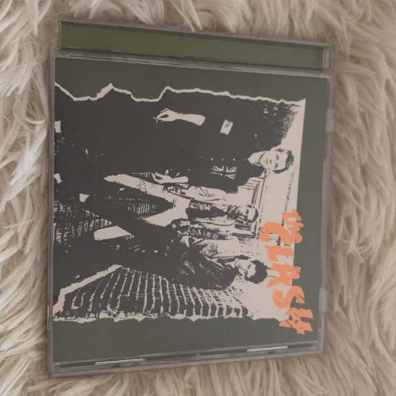 The Clash – The Clash 	Epic – 495345 2, Epic – 4953452000