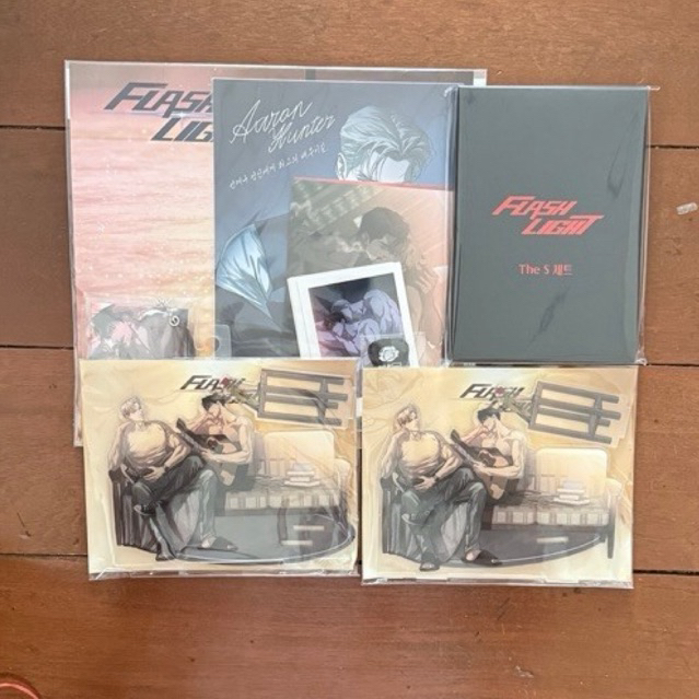 พร้อมส่ง flashlight cafe md manhwa มันฮวา