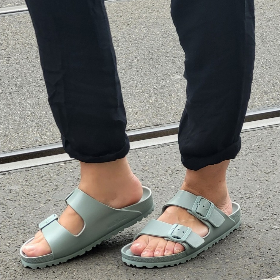 BIRKENSTOCK صندل Arizona Essentials EVA — أخضر مريمي — صورة 8