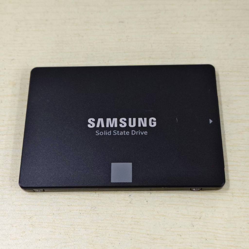 SSD  250GB  SAMSUNG  860EVO  ประกัน  2  เดือน