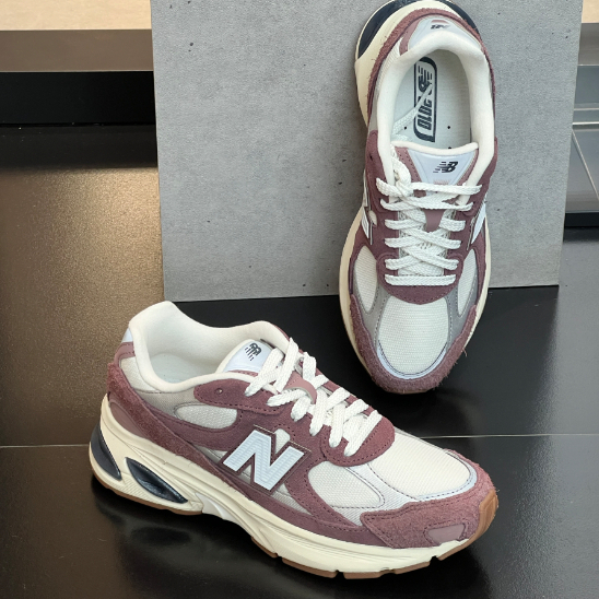 100% แท้จริงNew Balance NB 2010 Deep Red