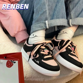 RENBENอีกหนึ่งรองเท้า รองเท้าสเก็ตคู่รักคู่ใหม่ของผู้หญิงในแฟชั่นภาพถ่ายสตรีทคู่รองเท้าผ้าใบนักเรียน