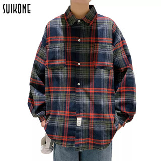 Suikone เสื้อเชิ้ตผู้ชาย คู่รักสบาย ๆ เสื้อเชิ้ตผู้ชายแขนยาวลายสก๊อตสไตล์เกาหลีหลวมทุกแมทช์