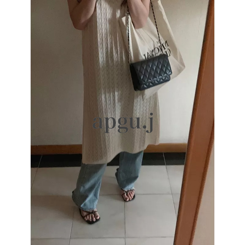 มาใหม่พร้อมส่ง✨ (AP026) sumi top dress เสื้อสายเดี่ยว ไหมพรม สไตล์เกาหลี ชุดไปทะเล ชุดไปคาเฟ่ สไตล์เกาหลี apgu.j - รูปที่ 2