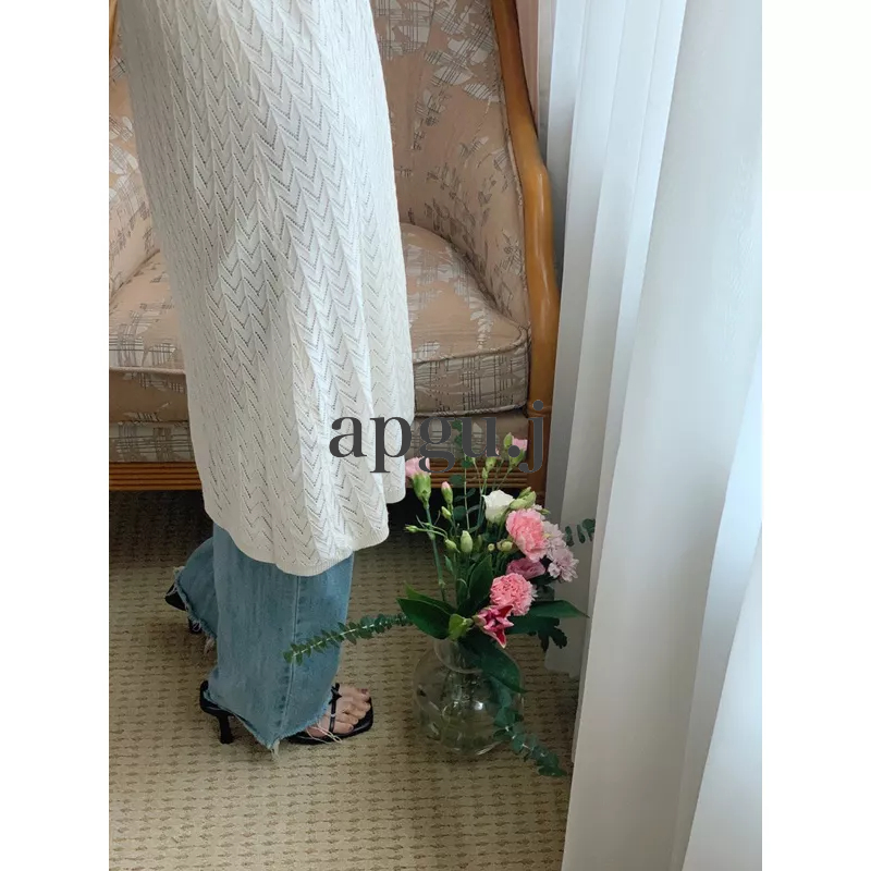 มาใหม่พร้อมส่ง✨ (AP026) sumi top dress เสื้อสายเดี่ยว ไหมพรม สไตล์เกาหลี ชุดไปทะเล ชุดไปคาเฟ่ สไตล์เกาหลี apgu.j - รูปที่ 4