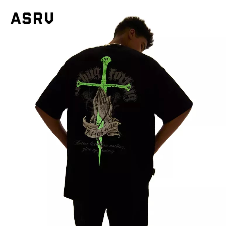 ASRV เสื้อยืดผู้ชาย การพิมพ์ตัวอักษรอเมริกันเสื้อยืดคู่เรืองแสงชายและหญิงแขนสั้นใหม่ความรู้สึกระดับสูงของการพิมพ์เรืองแสงตอนกลางคืน