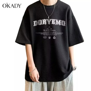 OKADY เสื้อยืดคอกลมแขนสั้นทรงหลวมสไตล์อเมริกันอินเทรนด์สำหรับผู้ชาย