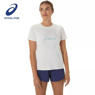 ASICS :  NAGINO GRAPHIC RUN SS TOP WOMEN RUNNING ผู้หญิง เสื้อคอกลม ของแท้  CREAM