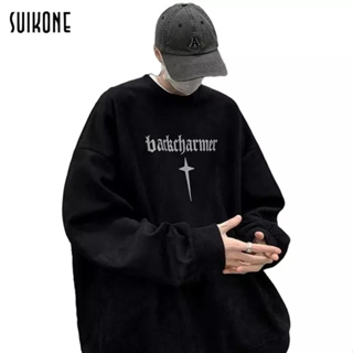 Suikone   เสื้อกันหนาวผู้ชายแขนยาวสไตล์ญี่ปุ่นฮาราจูกุพิมพ์ตัวอักษรเรียบง่ายหลวมบวกเสื้อยืดแขนยาวกำมะหยี่ใส่ได้ทั้งชายและหญิง