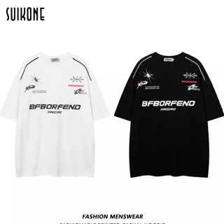 Suikone    ใหม่ เสื้อยืดพิมพ์ลายตัวอักษรสไตล์อเมริกันย้อนยุคแขนสั้นแฟชั่นสไตล์เกาหลีฮิปฮอปเสื้อยืดคอกลมใส่ได้ทั้งชายและหญิง