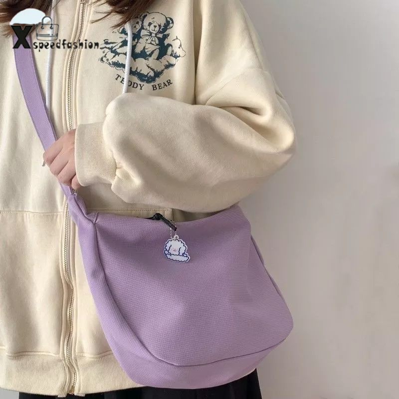 xspeedfashion(X1833) กระเป๋าสะพายข้างผ้าไนล่อนสีพื้นลายเส้น สไตล์เกาหลี(ไม่มีที่ห้อยแถม)