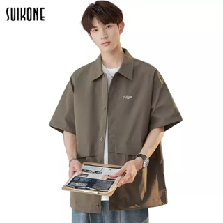 Suikone   เสื้อเชิ้ตแขนสั้นผู้ชาย แฟชั่นสไตล์ฮาราจูกุ เสื้อเชิ้ตแขนสั้นสีทึบ ใส่ได้ทั้งชายและหญิง