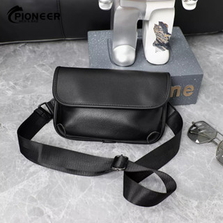 Pioneer MensBag  กระเป๋าสะพายข้างหนังสีดำวัสดุ pu กันน้ำกระเป๋าคาดหน้าอกใส่โทรศัพท์แฟชั่น