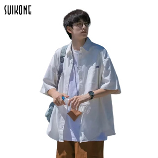 Suikone  เสื้อเชิ้ตแขนสั้นแฟชั่นสไตล์ฮ่องกงใหม่สำหรับผู้ชายเสื้อแฟชั่นยอดนิยมสามารถสวมใส่ได้ทั้งชายและหญิง