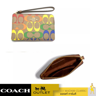 กระเป๋าสตางค์คล้องมือ COACH C9945 CORNER ZIP WRISTLET IN RAINBOW SIGNATURE CANVAS (IME7V)