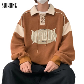 Suikone   เสื้อสเวตเตอร์ผู้ชายแขนยาวแฟชั่นวัยรุ่นวาฟเฟิลสไตล์ฮ่องกงย้อนยุคหลวมคอพับแขนยาวด้านบนทั้งชายและหญิงสามารถสวมใส่ได้