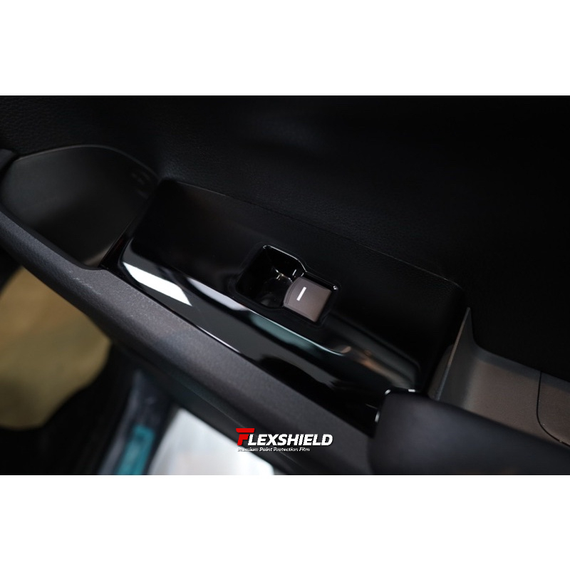 ฟิล์มใสกันรอยภายในรถยนต์ Honda HR-V ปี 2020-2025 Minor Change ( 𝗨𝗣𝗚𝗥𝗔𝗗𝗘 ฟิล์มเป็น 𝗔𝗹𝗶𝗽𝗵𝗮𝘁𝗶𝗰 𝗧𝗣𝗨 ) - รูปที่ 5