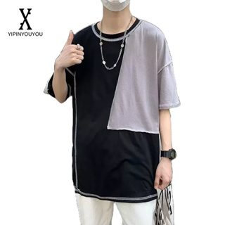 YIPINYOUYOU  แฟชั่นผู้ชายใหม่สไตล์ฮ่องกงเสื้อยืดคอกลมแขนสั้นเวอร์ชั่นเกาหลีเสื้อยืดเย็บตัดกัน