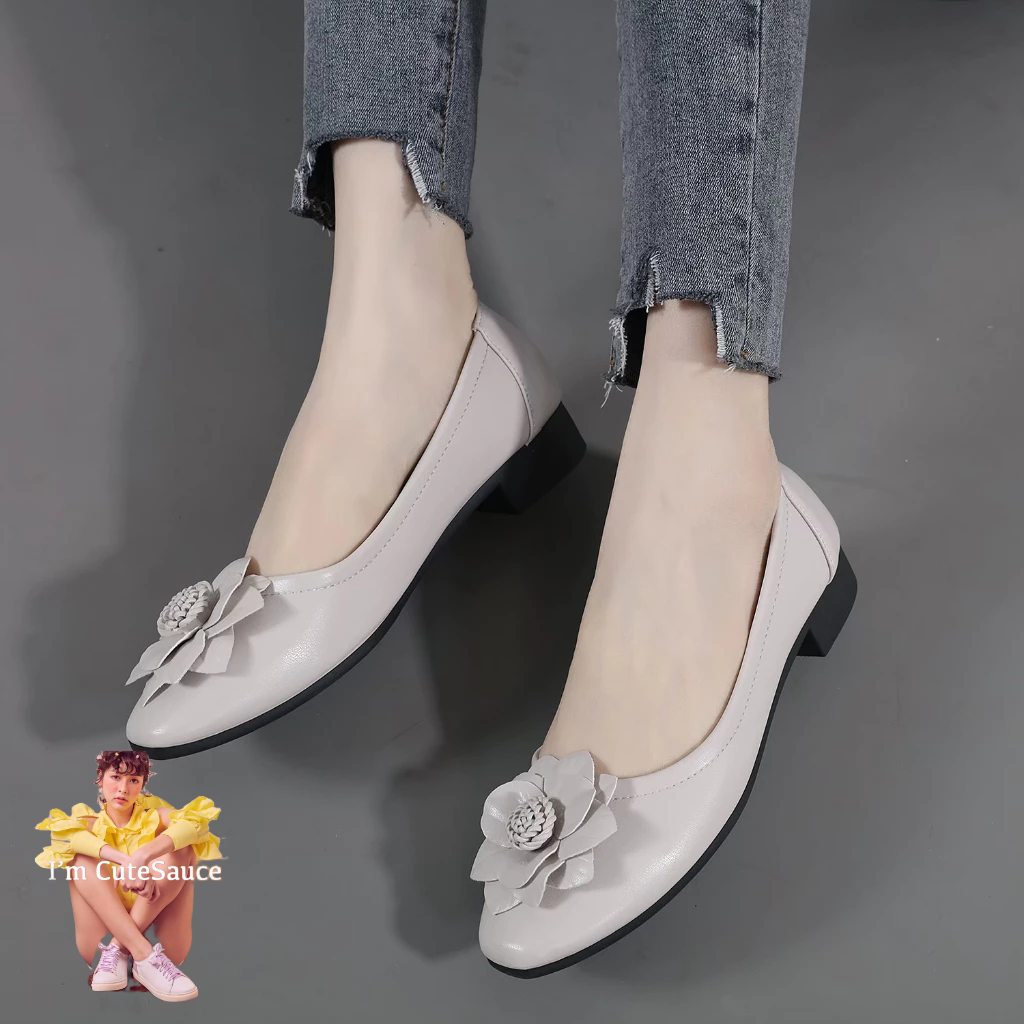 Chaba-ชบา คัทชูส้น2 ซม.ประดับดอกไม้ งานหน้าเย็บติด สวมใส่สบาย เท้าปกติลดไซส์ เท้าใส่อวบตรงไซส์