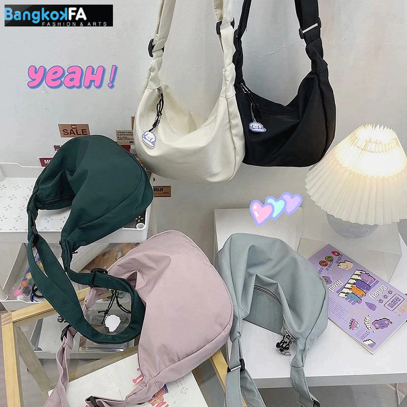 bangkoklist(BA1832) กระเป๋าสะพายข้าง สีพื้น ผ้าไนล่อน สไตล์เกาหลี(ไม่มีที่ห้อยแถม)
