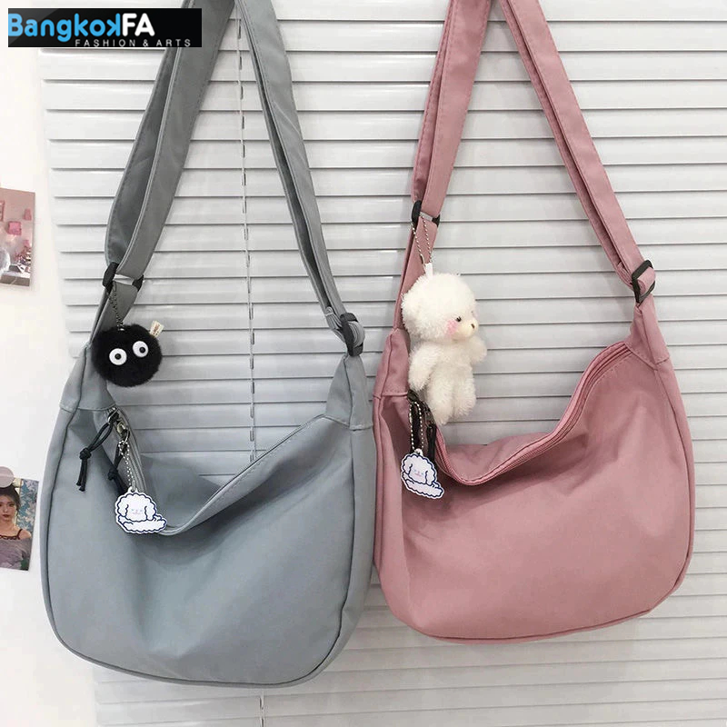 bangkoklist(BA1832) กระเป๋าสะพายข้าง สีพื้น ผ้าไนล่อน สไตล์เกาหลี(ไม่มีที่ห้อยแถม)