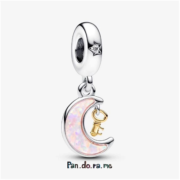 [พร้อมส่ง สินค้าแท้ ] Pandora Two-tone Key & Moon Dangle Charm