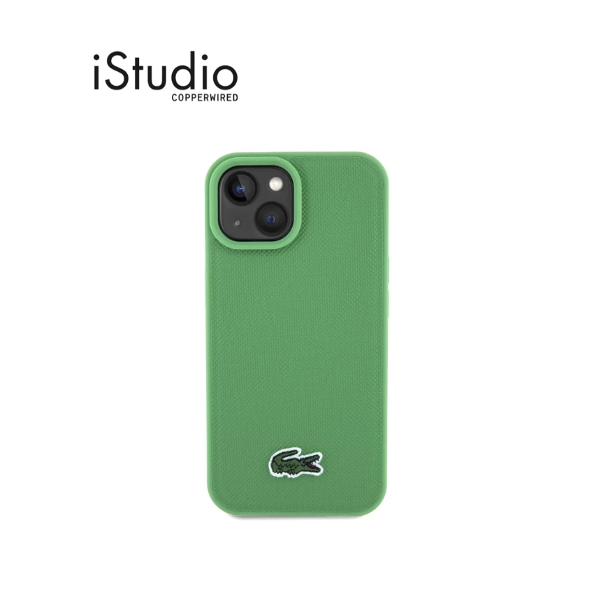 LACOSTE เคสกันกระแทก Hard สำหรับ iPhone 15 สีเขียว รองรับ MagSafe | iStudio by copperwired.