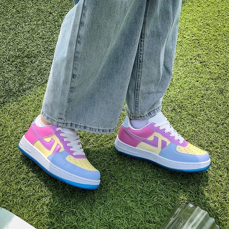 Moneyshoes M13 รองเท้าผ้าใบเปลี่ยนสี ตอนออกแดด เสริมส้น 3.5 ซม.