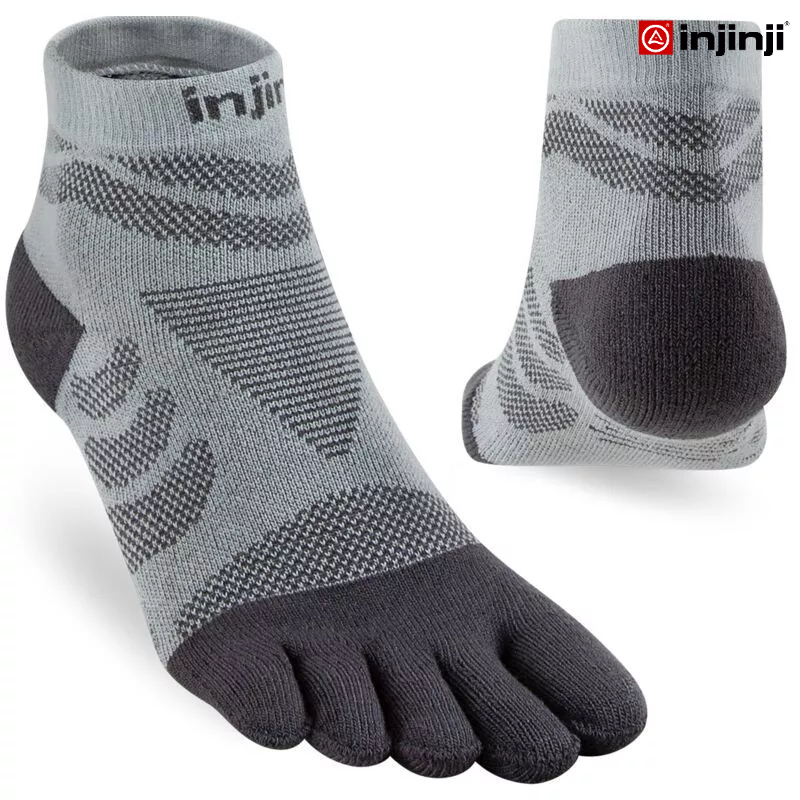 INJINJI ถุงเท้าวิ่งแยกนิ้ว WMN ULTRA RUN MINI CREW  รุ่น SLATE รุ่นวิ่งอัลตร้า หุ้มข้อ (ผู้หญิง) สีเทา ของแท้