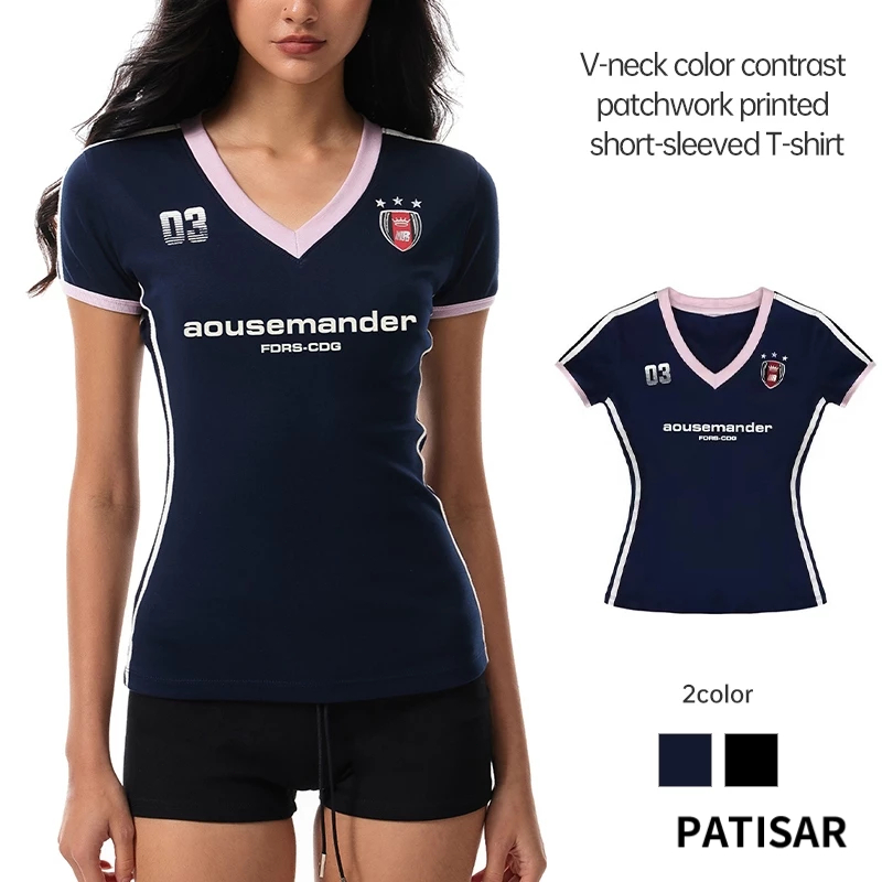 เสื้อยืดคอวีย้อนยุคเสื้อยืดแขนสั้นพิมพ์ลายกีฬาสลิมฟิตติ้งด้านบน PR