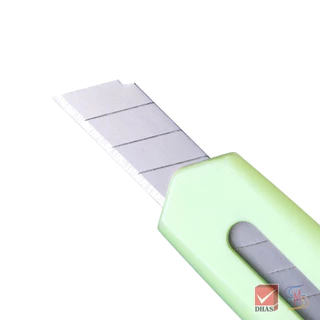 Elfen เอลเฟ่น คัตเตอร์ รุ่น SP-03 9 มม. และ รุ่น LP-03 18 มม. จำนวน 1 อัน