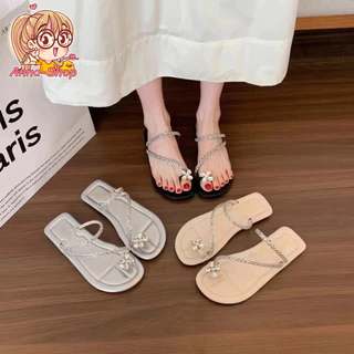 Anna shop รองเท้าแตะแบบสวม แฟชั่นผู้หญิง สายคาด ดีเทลแต่งดอกไม้เล็กๆ น่ารัก พร้อมส่ง T363